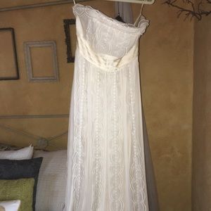 Saja VN6609 silk ivory wedding dress size 8